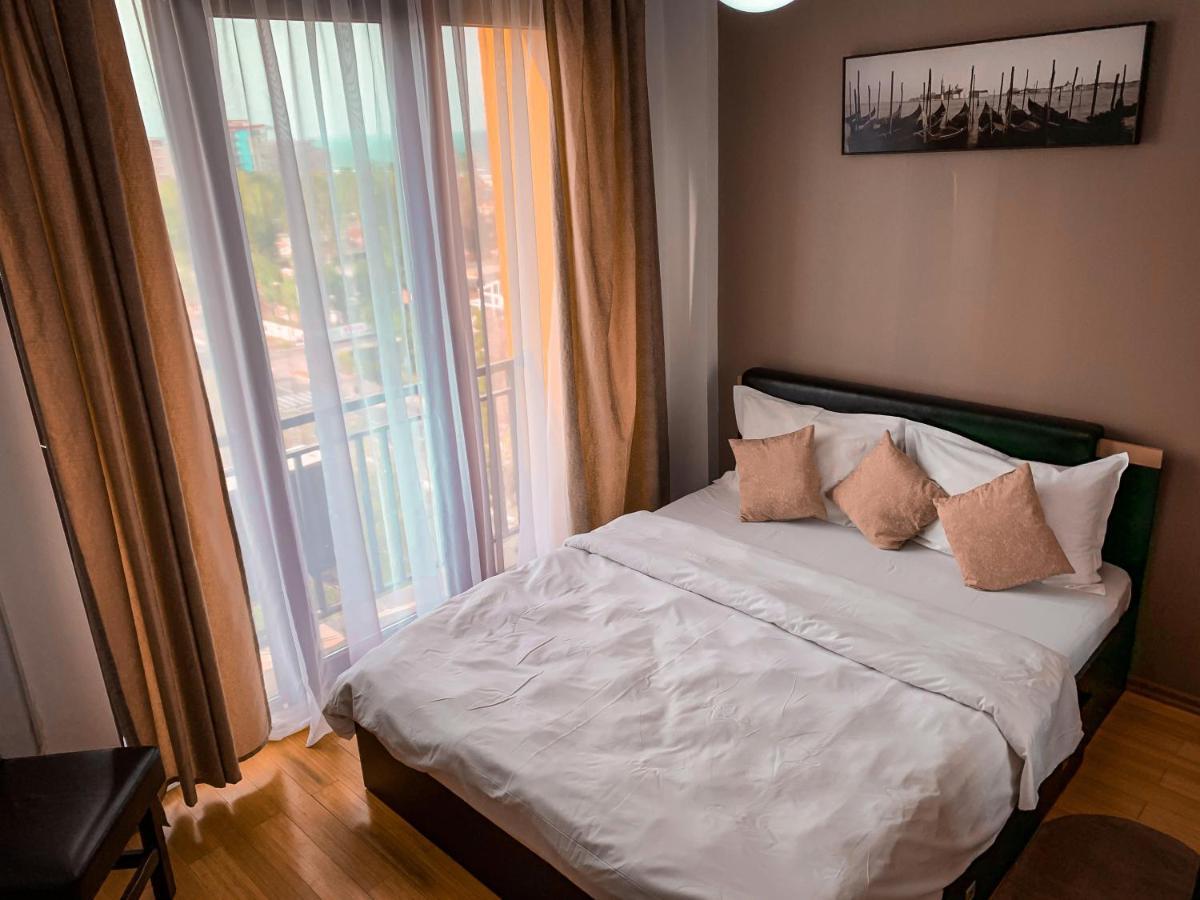 Bari Luxury Residence Mamaia Esterno foto